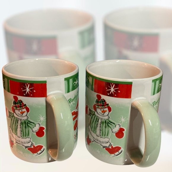 Avon Snowfamily Collection Set of Four Christmas Mugs, De Cadeaux New In Box - Picture 3 of 11